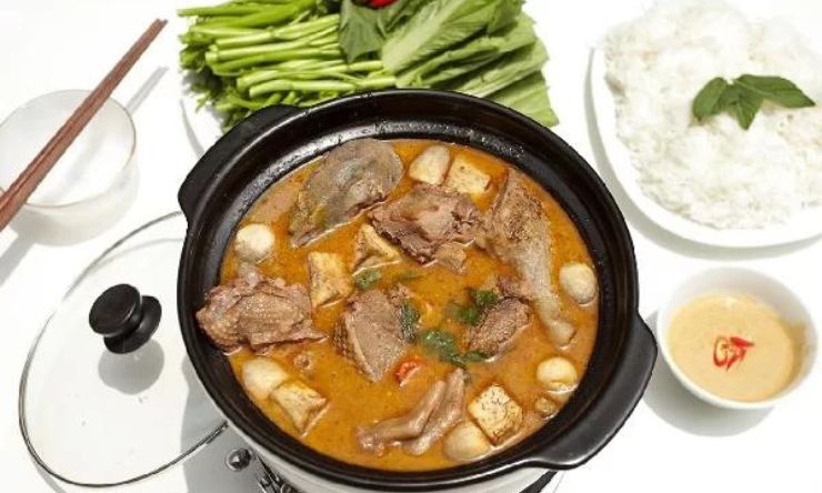 lẩu vịt nấu chao