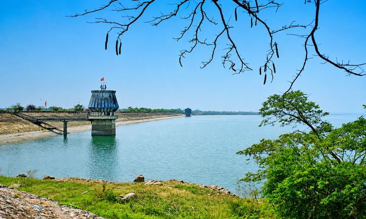 Hồ Dầu Tiếng