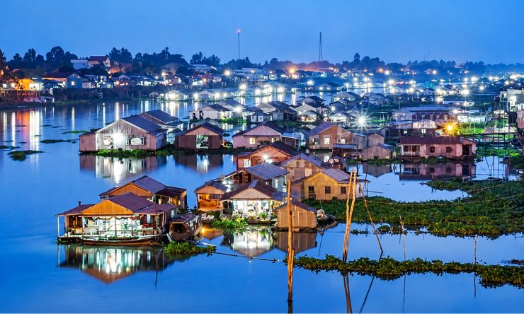 Làng nổi Châu Đốc