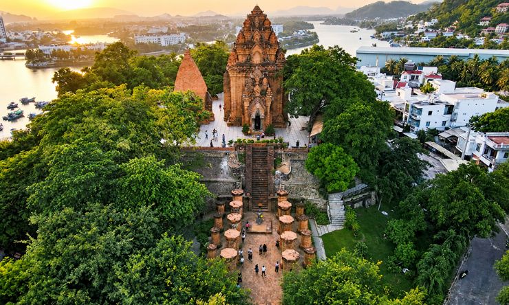 Tháp Bà Ponagar